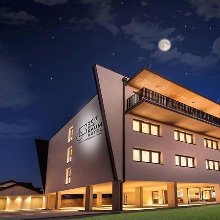 Zeit Und Raum Hotel - Self Check-In Eggelsberg 外观 照片