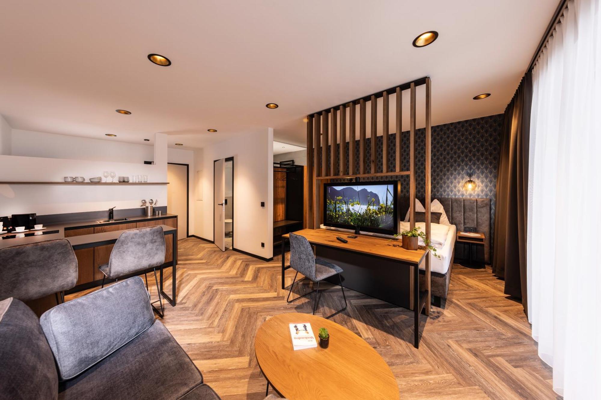 Zeit Und Raum Hotel - Self Check-In Eggelsberg 外观 照片