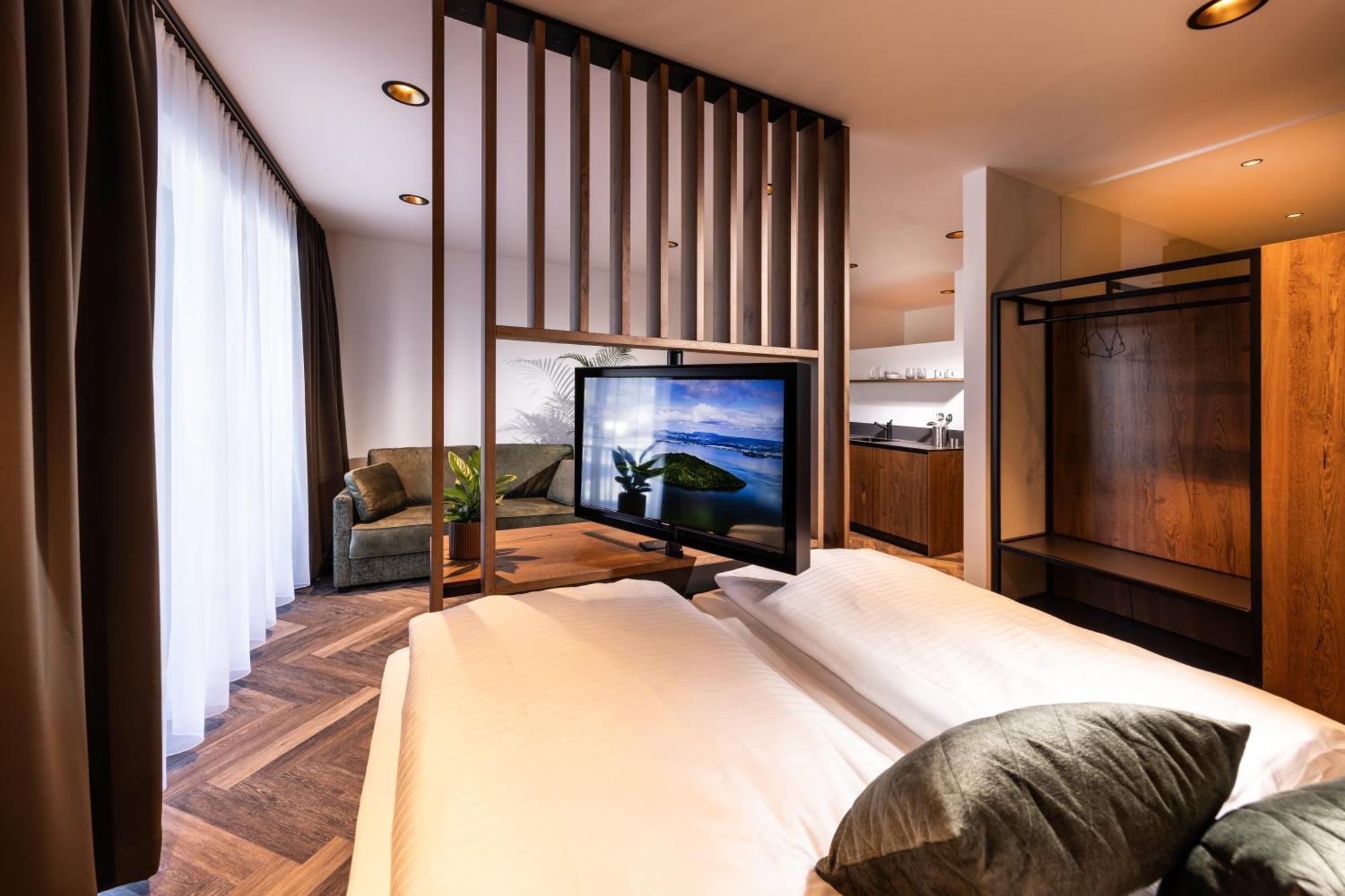 Zeit Und Raum Hotel - Self Check-In Eggelsberg 外观 照片